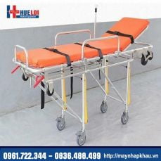 Xe đẩy cáng cứu thương trên ô tô
